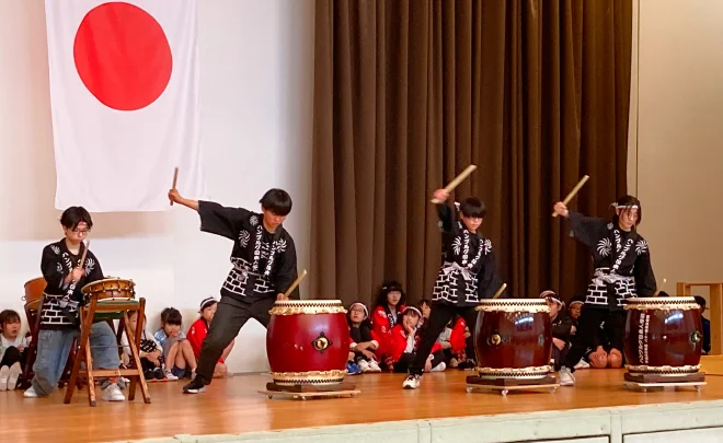 中学部の和太鼓発表の様子